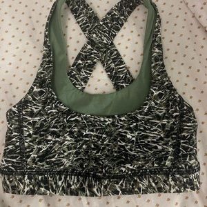 lululemon sports bra